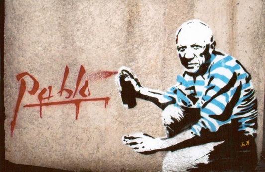 Blanko - Postkarte Streetart: Pablo's Urban Graffiti, Vintage Papier mit Textur, Anonyme Figur & Spraydose Motiv, Künstlerische Wandzeichnung