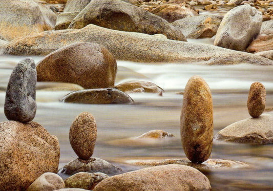 Blankopostkarte Magic Stones am Meer – Einzigartige Grüße für jeden Anlass