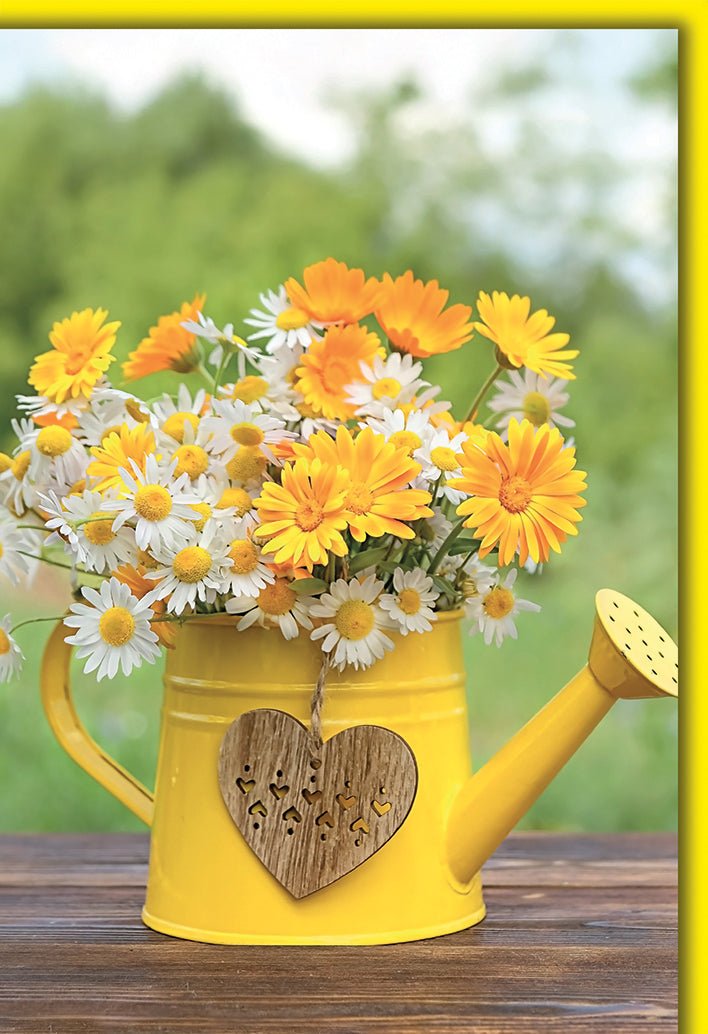 Blumengrußkarte Neutral – Gelbe Gießkanne mit Herz und Margeriten im Sommergarten