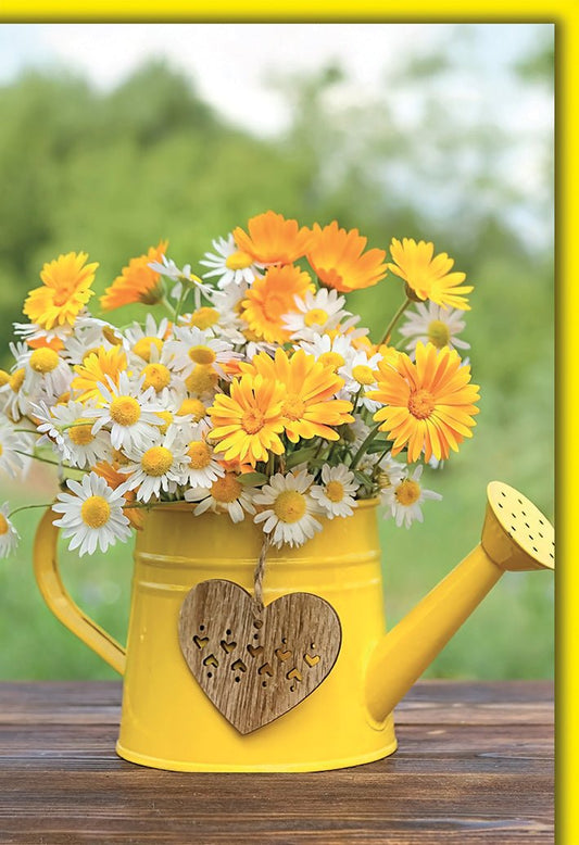 Blumengrußkarte Neutral – Gelbe Gießkanne mit Herz und Margeriten im Sommergarten
