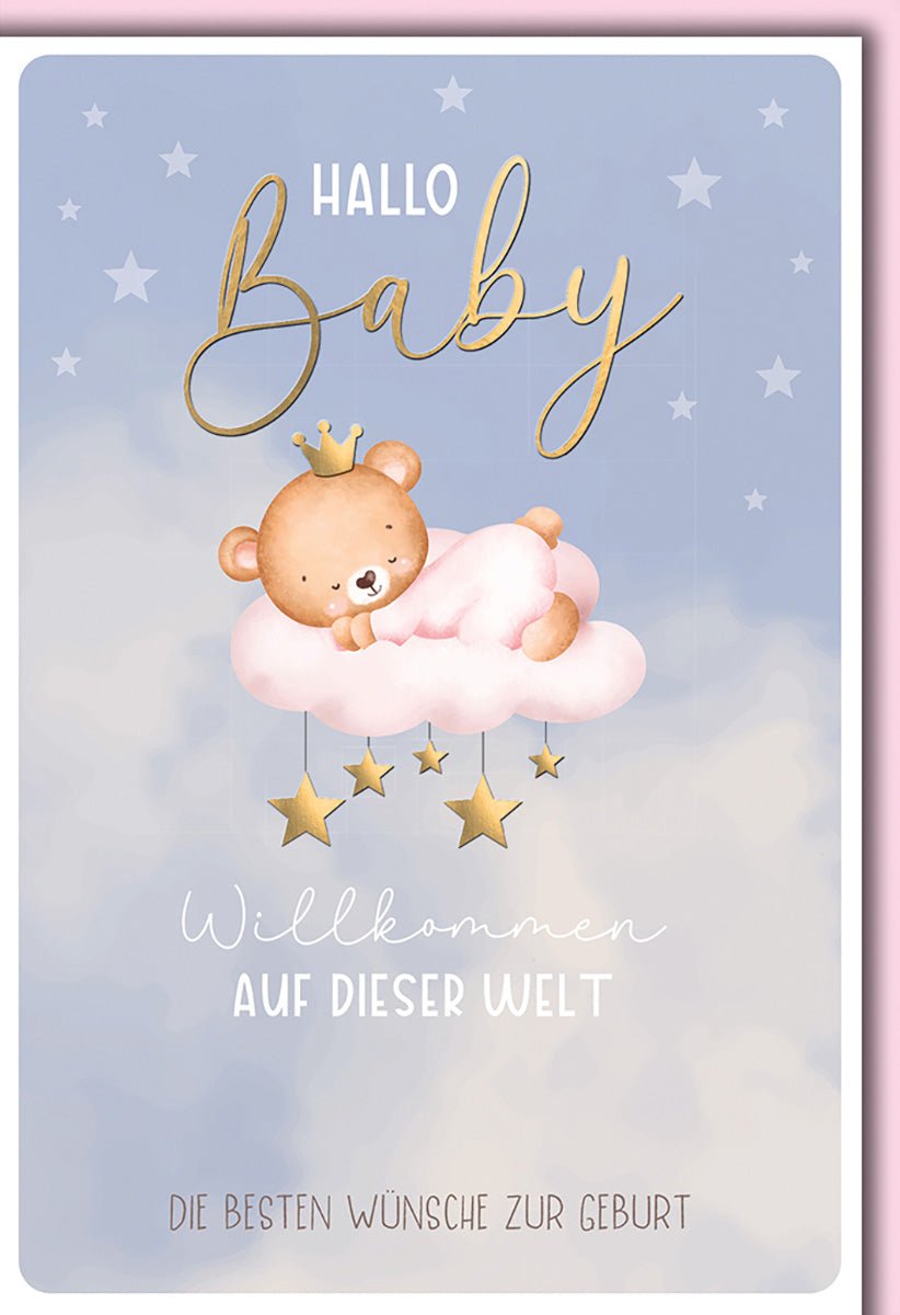 Geburtskarte Baby – Niedlicher Bär auf Wolke mit Sternen und pastellfarbenem Himmel