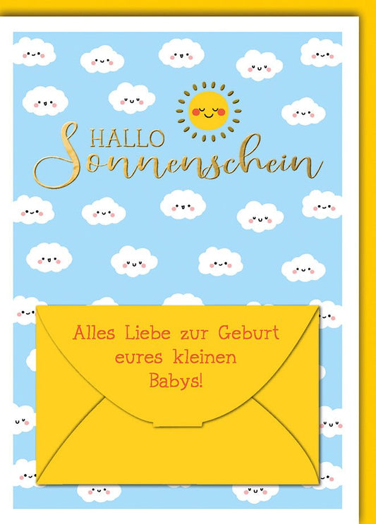 Geburtskarte Baby – Sonnenschein mit Wolken und gelbem Umschlag in fröhlichem Design