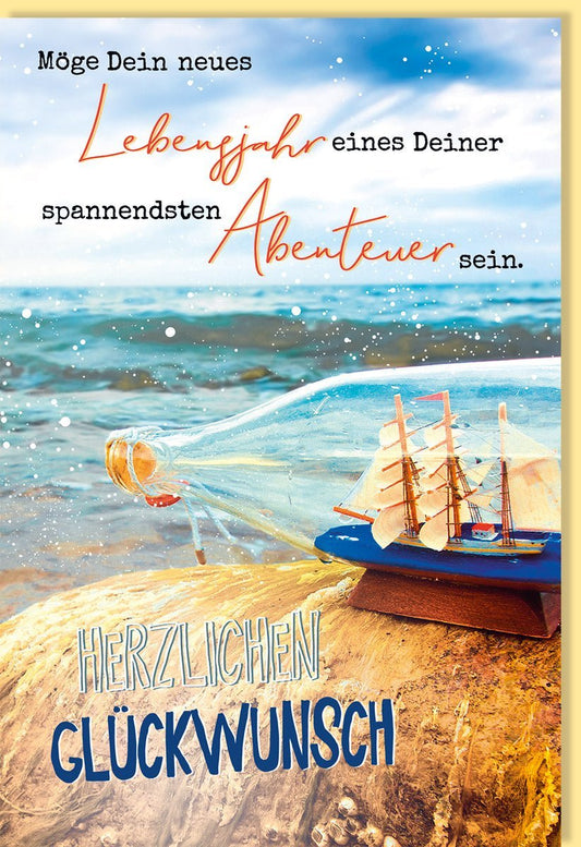 Geburtstagskarte für Männer: Nautisches Abenteuer mit Schiff in Flasche, Perfekt für Segel - und Meerliebhaber, Stilvolle Deko in Blau & Gold