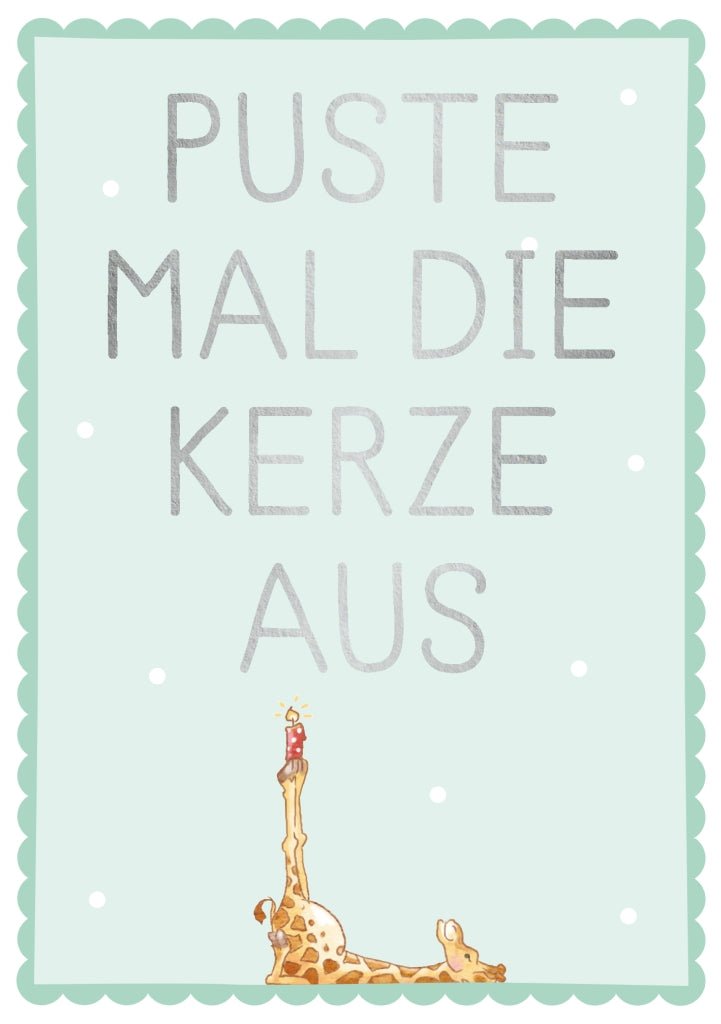 Geburtstagspostkarte: Puste die Kerze aus und feiere deinen besonderen Tag mit Freude!