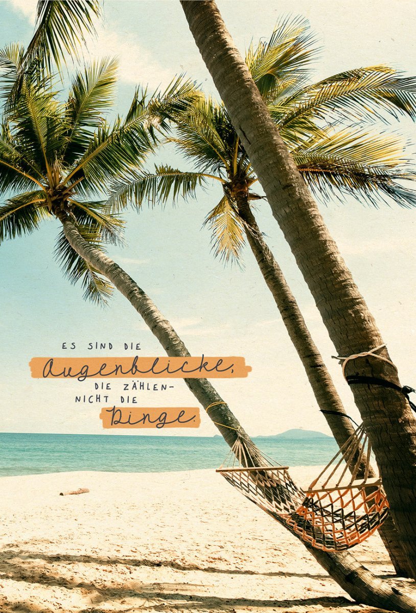 Lebensweisheit - Postkarte: Entspannung in der Hängematte am Strand auf nachhaltigem Zuckerrohrpapier