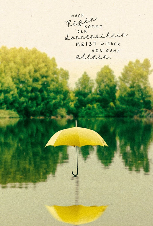 Lebensweisheit Postkarte: Regen und Sonnenschein mit Regenschirm auf Wasser, aus Zuckerrohrpapier