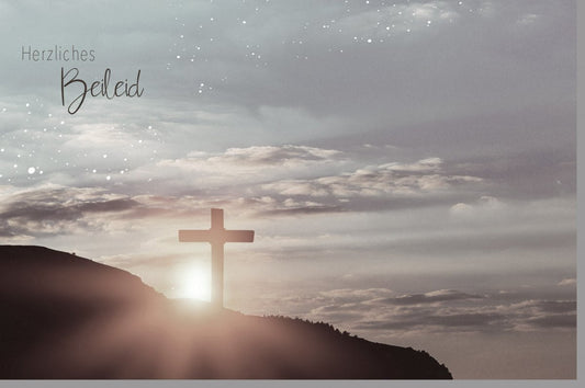 Trauerkarte mit Berggipfel & Kreuz - Natürliche Kondolenz für Trost und Hoffnung, Spirituell Christlich in Beige & Braun