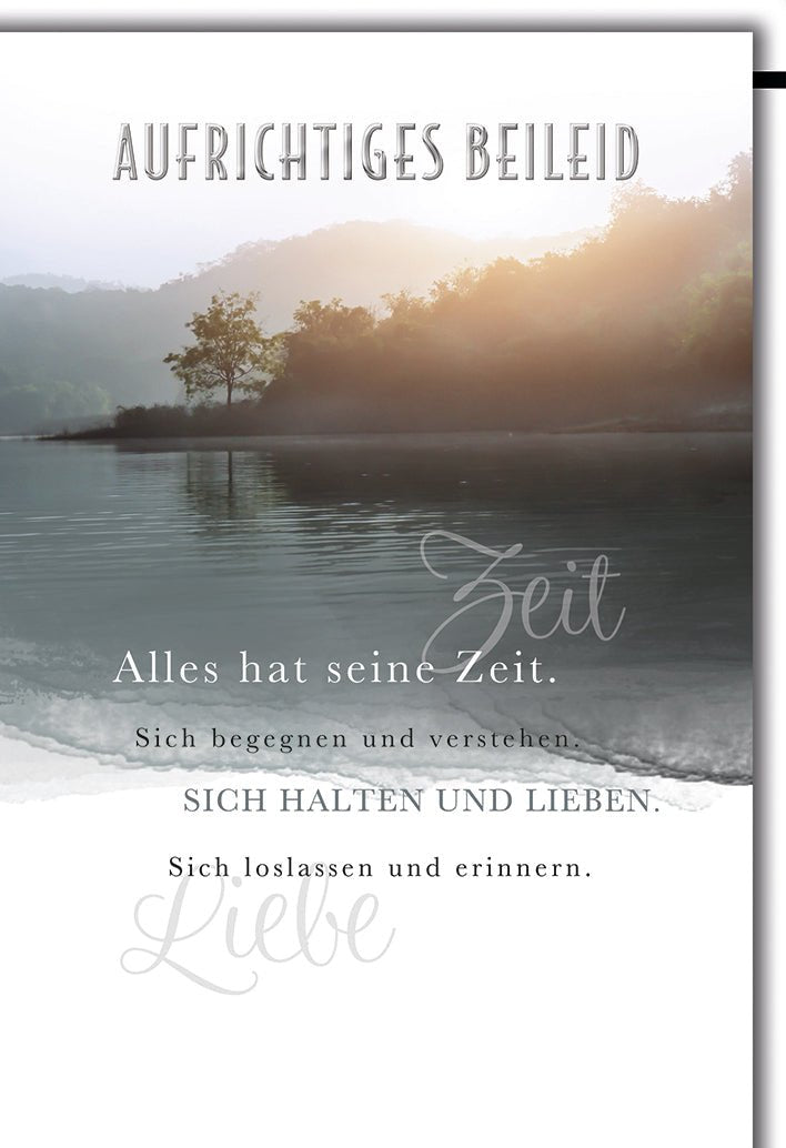 Trauerkarte Natur – Nebliger See mit beruhigender Botschaft in sanften Grautönen