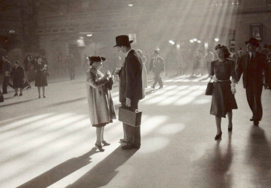 Vintage Postkarte - Elegantes Retro Herz - Motiv in Schwarz - Weiß, 'Follow Your Heart' Kunst, Perfekt für Dekoration & Sammler