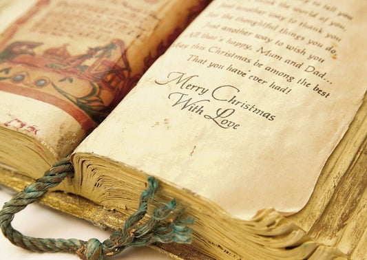 Weihnachtspostkarte Buch "Frohe Weihnachten Mit Liebe" – Ein festlicher Gruß für besondere Momente