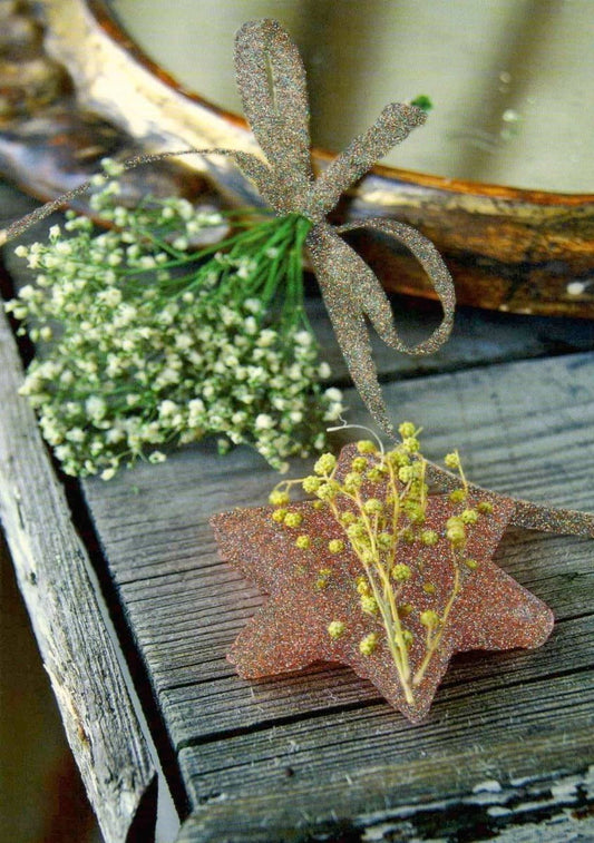 Weihnachtspostkarte mit Herz - und Blumenmotiv, Tischdeko ohne Text