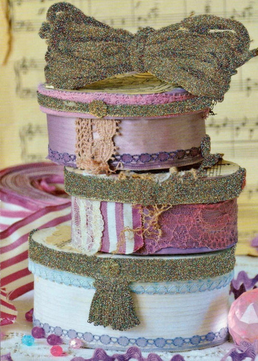 Weihnachtspostkarte: Turm aus Geschenken - Frohe Weihnachten wünschen