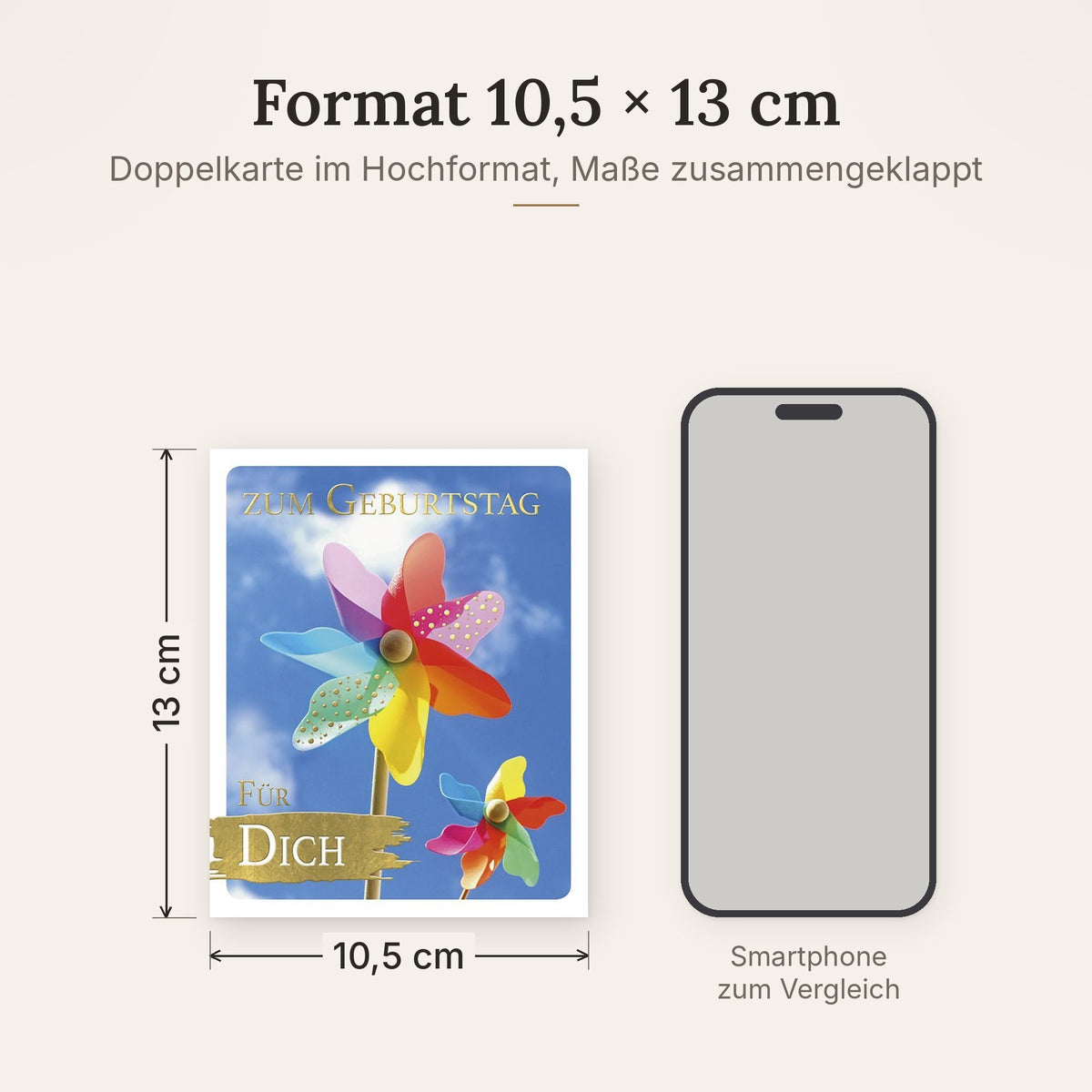 Doppelkarte im Format 10,5 x 13 cm, Größenvergleich mit Smartphone