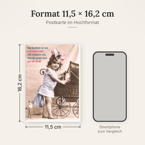 Postkarte im Format 11,5 x 16,2 cm, Größenvergleich mit Smartphone