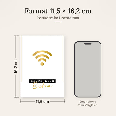 Postkarte im Format 11,5 x 16,2 cm, Größenvergleich mit Smartphone