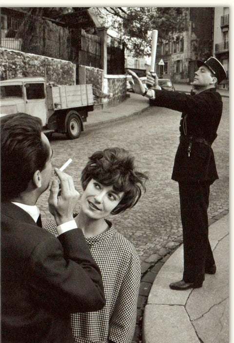Blankokarte Romantische Paris Liebe - Eiffelturm, Paar & Polizist Vintage Fotografie, Je t'aime Nostalgie Postkarte Frankreich