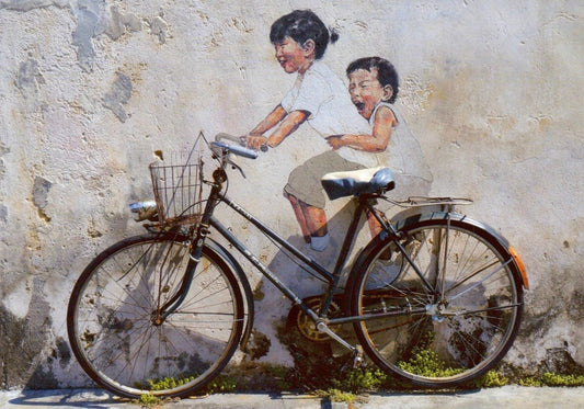 Blankopostkarte Urban Streetart Fahrrad Kinder - Realistische Wandmalerei für Outdoor Kultur Fans