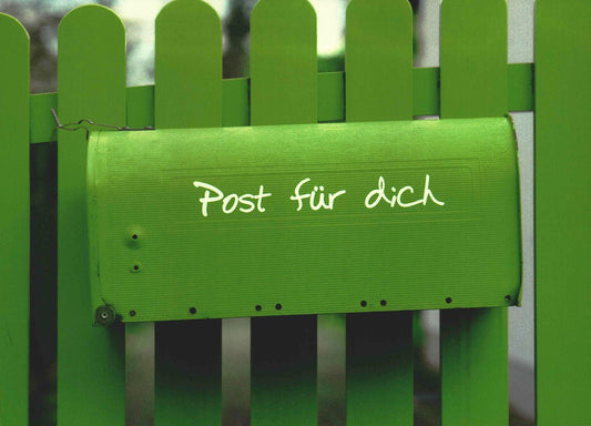 Freundschaftskarte Post für dich grüne Postkarte mit Briefkasten Motiv liebevolle Grußkarte für Freunde Freundschaft Geschenk