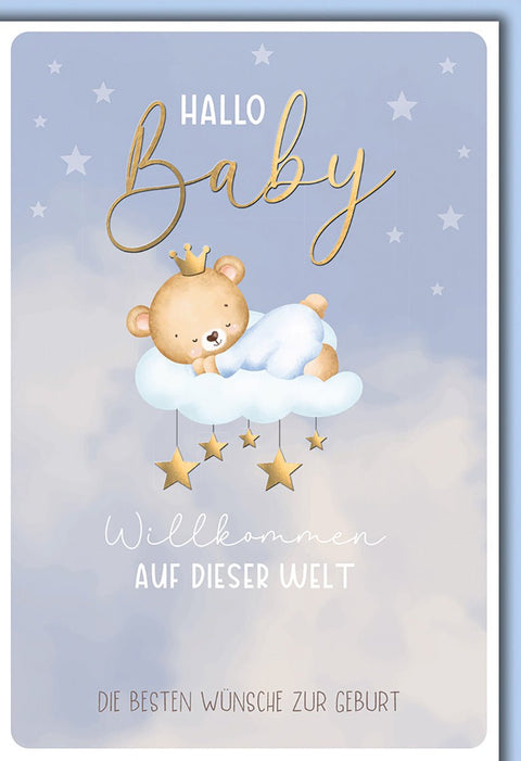 Geburtskarte Junge – Niedlicher Bär auf Wolke mit Sternen und Krone in Pastellblau