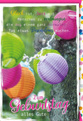 Geburtstagskarte - Farbenfrohe Naturmotive mit Bäumen & Lampions, Outdoor-Design für einen besonderen Tag, Festliche Glückwünsche zum Geburtstag