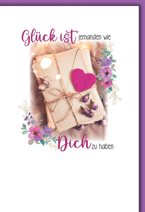 Geburtstagskarte Freundschaft – Vintage Paket mit Herz und lila Blumenillustration