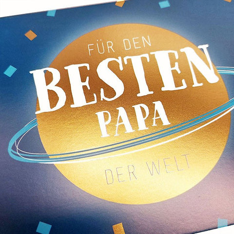 Geburtstagskarte für Männer mit goldener Weltkugel und Schriftzug Für den besten Papa der Welt moderne Grußkarte zum Geburtstag