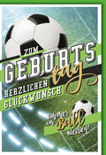 Geburtstagskarte Fußballfans – Fußballfeld mit Ball und dynamischem Schriftzug