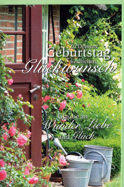 Geburtstagskarte Naturidylle: Rosen, Gießkanne und rustikale Tür