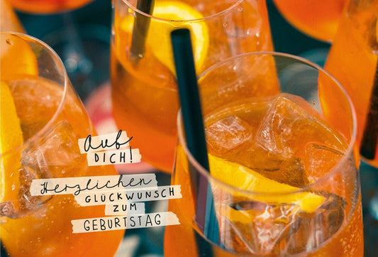 Geburtstagspostkarte: Erfrischendes Limonaden - Motiv mit Eiswürfeln & Zitrone auf Zuckerrohrpapier, Sommerliches Design