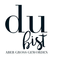 Geburtstagspostkarte: "Wow, Du bist gewachsen!" - Humorvoller Spruch, Schwarz - Weiß Design, Moderne Typografie, Lustige Glückwünsche