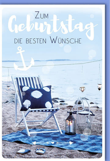 Glückwunschkarte Geburtstag mit Strandmotiv: Anker, Liegestuhl und Kerzen im Hintergrund