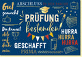 Glückwunschkarte zur Prüfung bestanden mit Sprüchen und Motiv Abschluss Hut Pokal Bücher moderne Doppelkarte für erfolgreiche Prüfungen