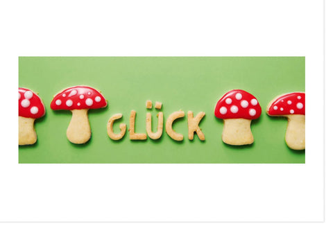 Grußkarte mit Glückspilzen in Rot & Grün - Traditioneller Glücksbringer für Familie & Freunde