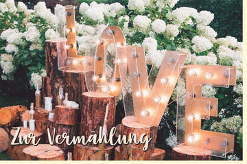 Hochzeitskarte – Romantische Glückwünsche mit Holzbuchstaben & Lichtern für die Liebe