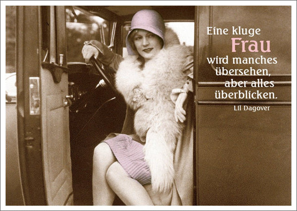 Humorvolle Postkarte: Eine weise Frau übersieht so manches - Lustige Grüße mit Charme