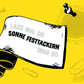 Humorvolle Sprüche - Postkarte - 'Sonne festtackern' Design in Gelb & Schwarz, Optimistische Büroklammern & Heftgerät Illustration