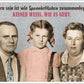 Lustige Postkarte: Elternsein ist wie ein Spannbettlaken zu falten – humorvoller Spruch für den Alltag