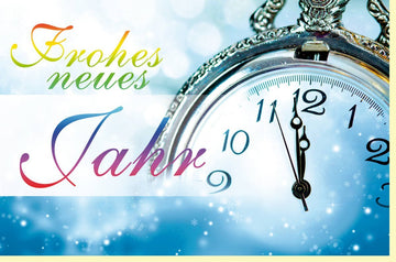 Neujahrskarte für Silvester & Jahreswechsel - Elegante Grußkarte mit Taschenuhr und Schneeflocken - Wünsche zum Neubeginn und Mitternachtsfeier
