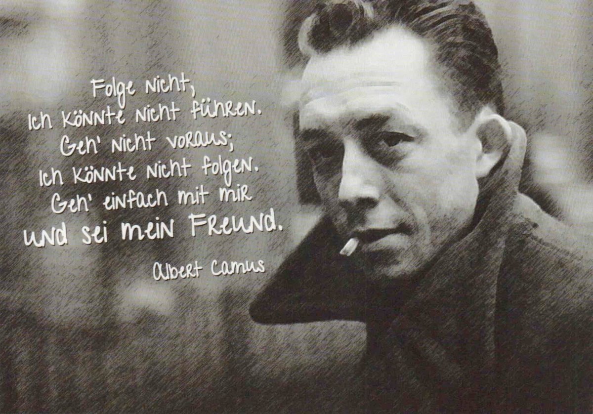 Postkarte Freundschaft inspirierender Spruch von Albert Camus schwarz weiß Vintage Design für besondere Freunde und herzliche Grüße