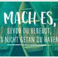 Postkarte Lebensweisheit: Handeln, bevor Reue eintritt - Inspirierender Spruch für Mut und Entschlossenheit