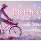 Postkarte Lebensweisheiten: Inspirierender Spruch mit Meer & Fahrrad – Ruhe und Energie am Strand