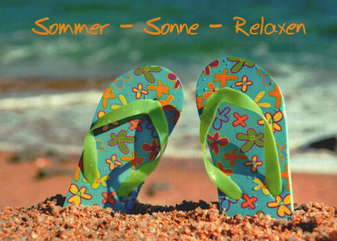 Postkarte Sommer Sonne Relaxen bunte Flip Flops am Strand Urlaubsmotiv Spruchkarte für Grüße und Sommergrüße