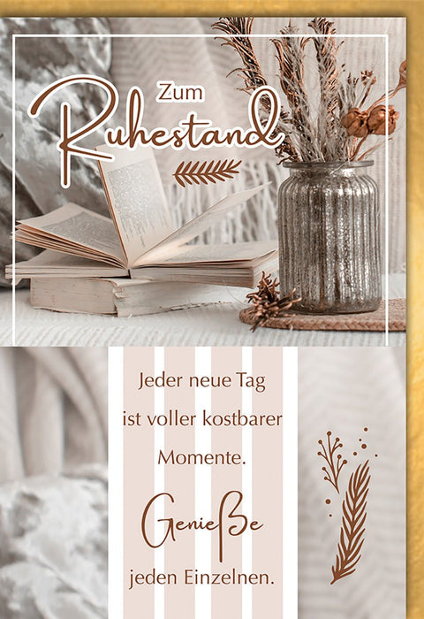 Ruhestandskarte Elegant – Offenes Buch mit Trockenblumen und inspirierendem Zitat