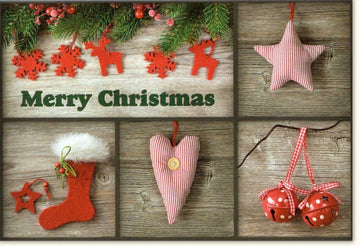 Traditionelle Weihnachtskarte - "Merry Christmas" mit Roten Socken, Herz und Tannenzweigen, Sternenverziert