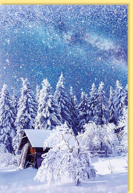 Traditionelle Weihnachtskarte: Winterwald mit verschneiten Bäumen, Holzhütte & Sternenhimmel – Stille Nachtzauber in frostiger Naturkulisse