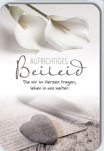 Trauerkarte Beileid – Weiße Calla mit Herzstein und handgeschriebenem Brief