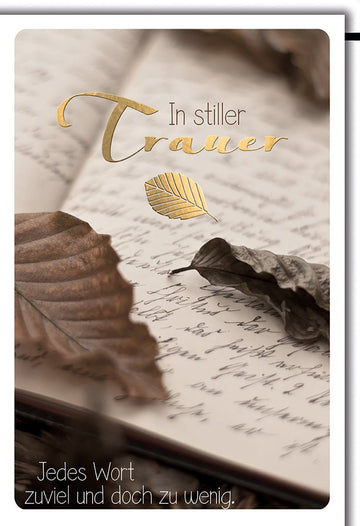 Trauerkarte Elegant – Goldene Schrift auf Herbstblättern mit handgeschriebenem Brief