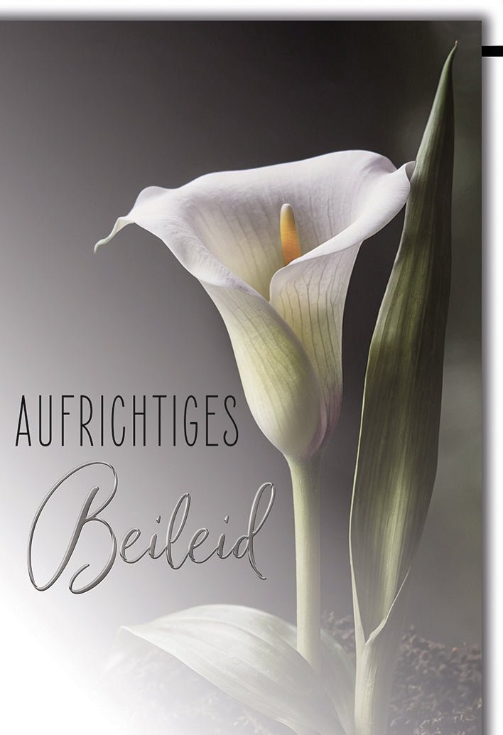 Trauerkarte Elegant – Weiße Calla mit sanftem Licht und stilvollem Schriftzug