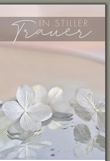 Trauerkarte Elegant – Zarte Hortensienblüten auf sanftem Wasser in Pastelltönen