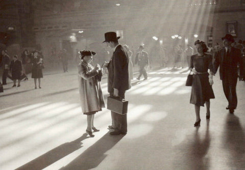 Vintage Postkarte - Elegantes Retro Herz - Motiv in Schwarz - Weiß, 'Follow Your Heart' Kunst, Perfekt für Dekoration & Sammler